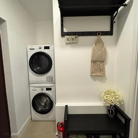 The Cozy Corner * 布加勒斯特